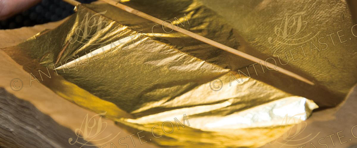 carving wood and gilding furniture